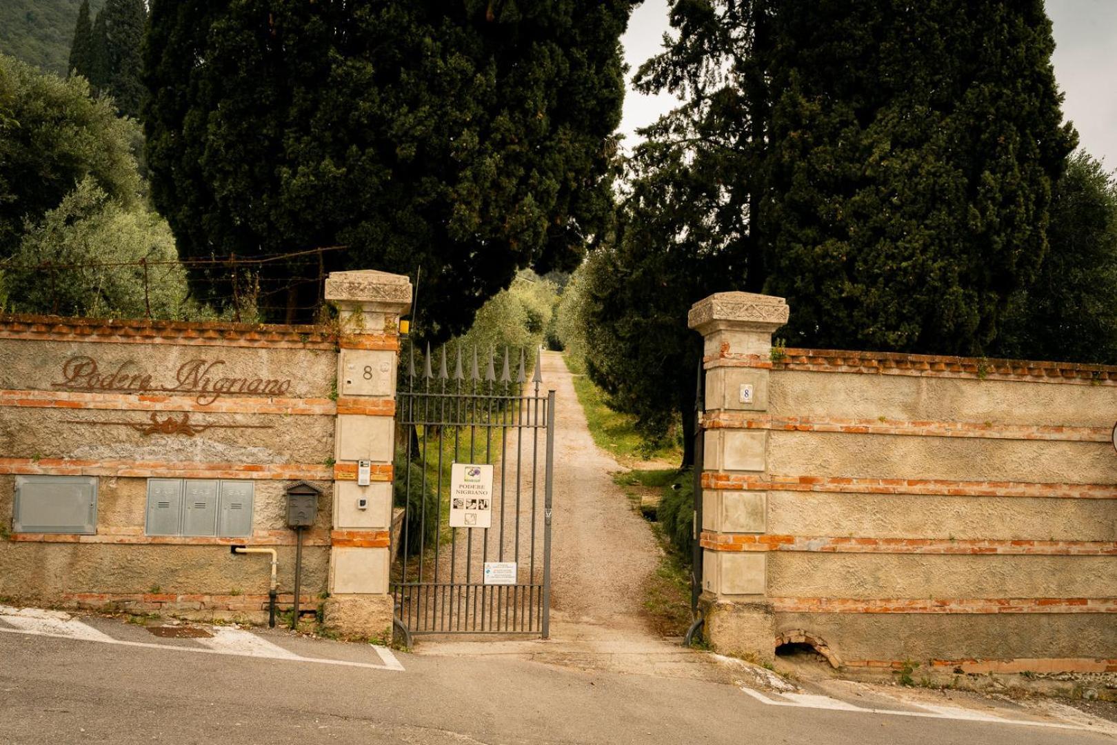 Agriturismo Podere Nigriano サロ エクステリア 写真