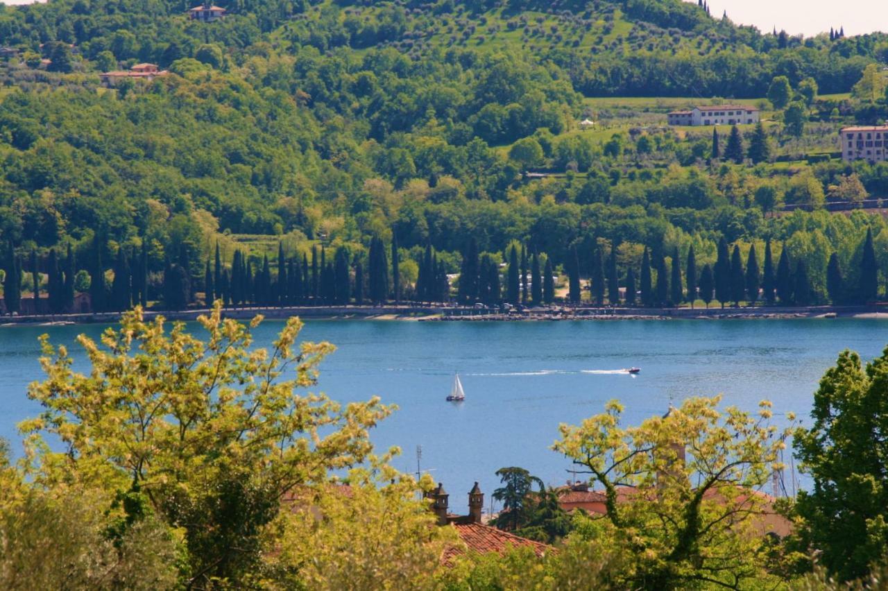 Agriturismo Podere Nigriano サロ エクステリア 写真