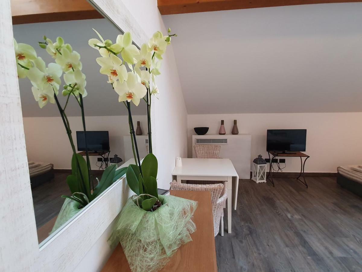 Agriturismo Podere Nigriano サロ エクステリア 写真