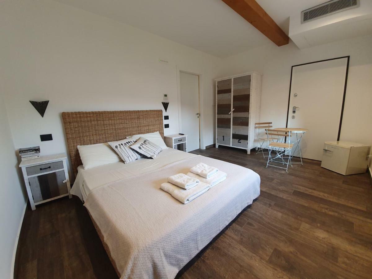Agriturismo Podere Nigriano サロ エクステリア 写真